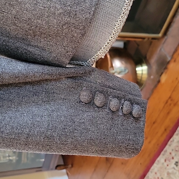 Adrienne Vista dining Suit - Picture 7 of 13